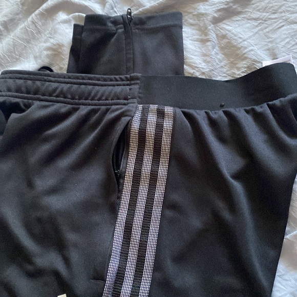 Adidas pants - Picture 2 of 6